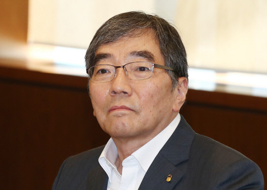 여신전문금융회사 CEO 간담회 참석한 금감원장      (서울=연합뉴스) 이재희 기자 = 윤석헌 금융감독원장이 31일 오전 서울 중구 은행회관에서 열린 여신전문금융회사 CEO 간담회에 참석하고 있다. 2018.8.31      scape@yna.co.kr  (끝)